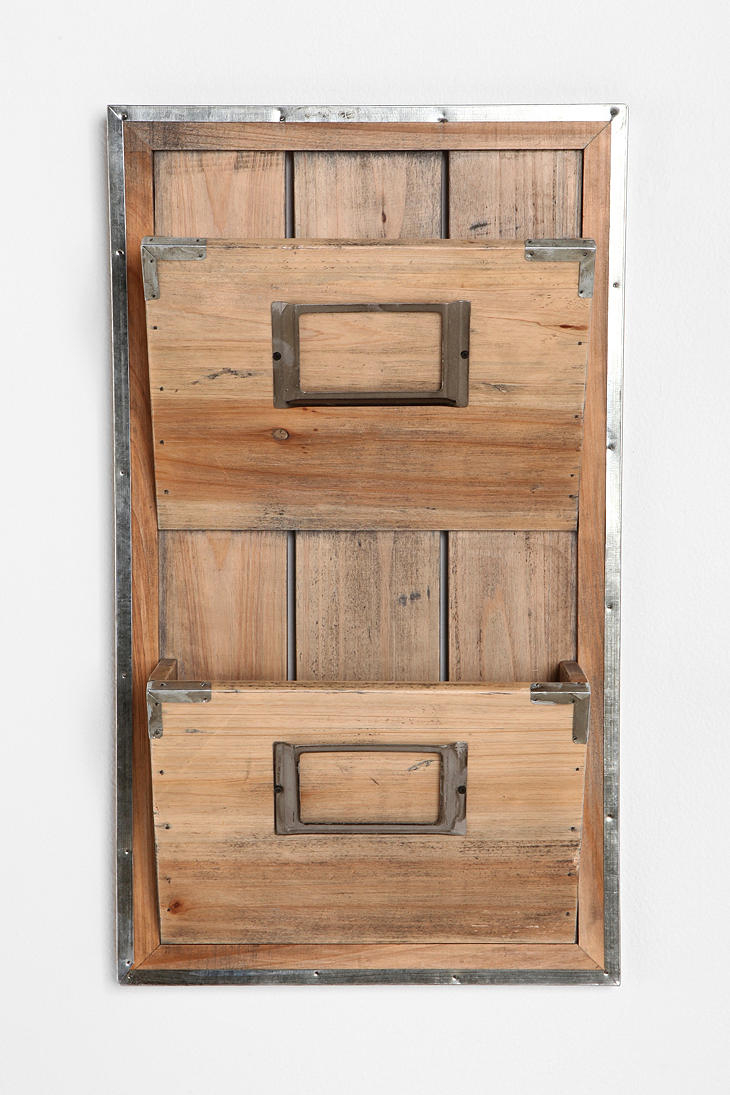 Wood wall pocket