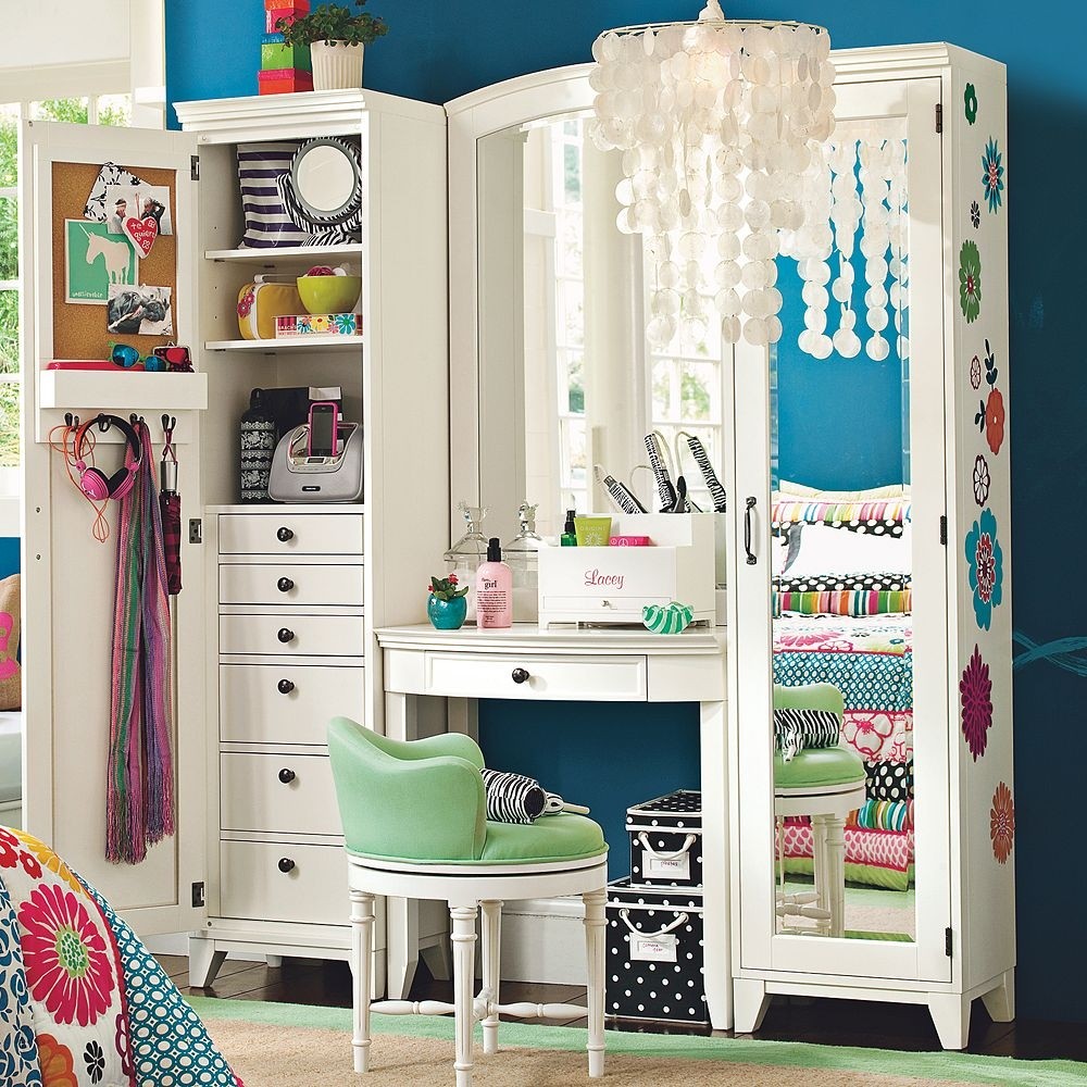 Childrens bedroom chandeliers