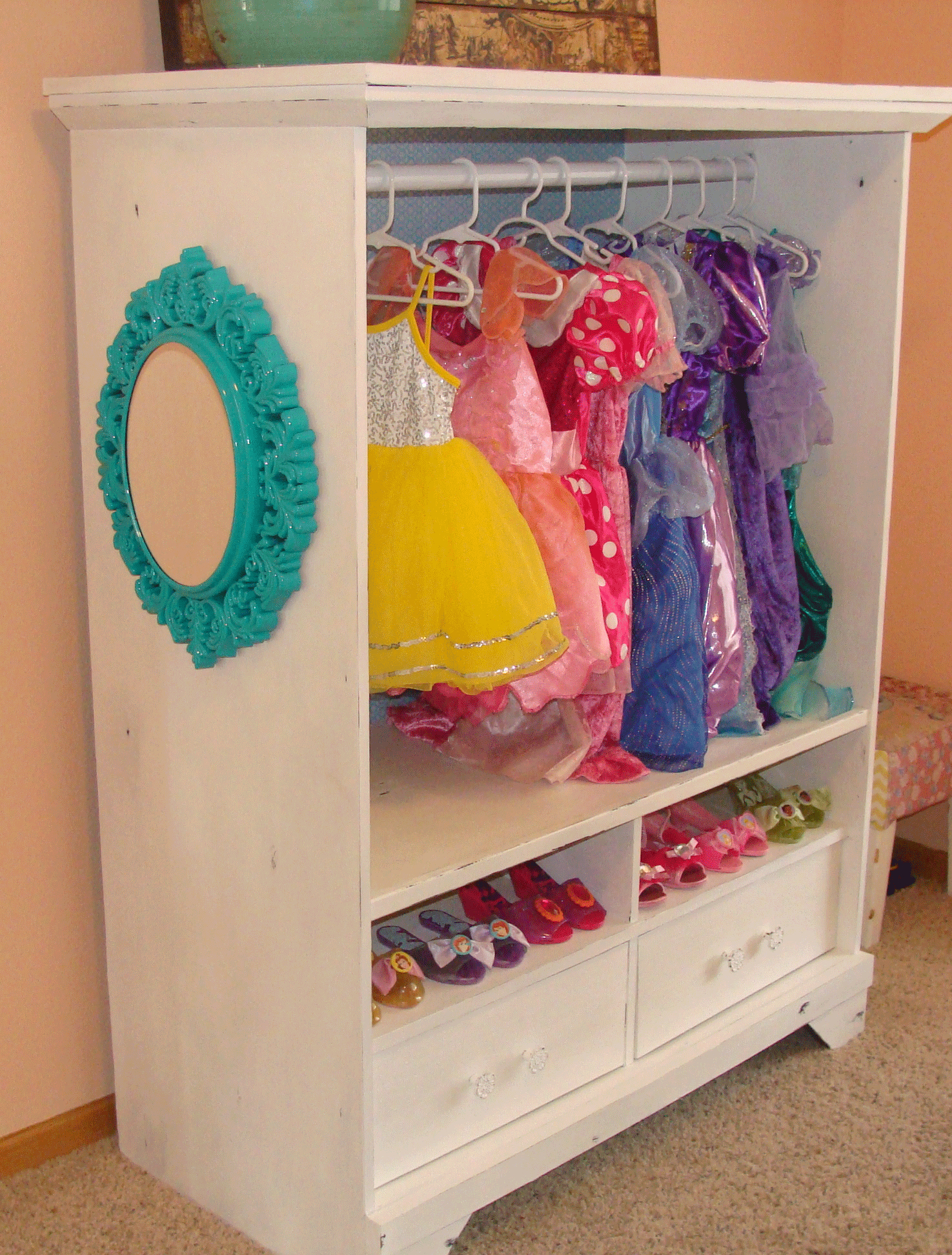 Dress up cabinet from an entertainment center