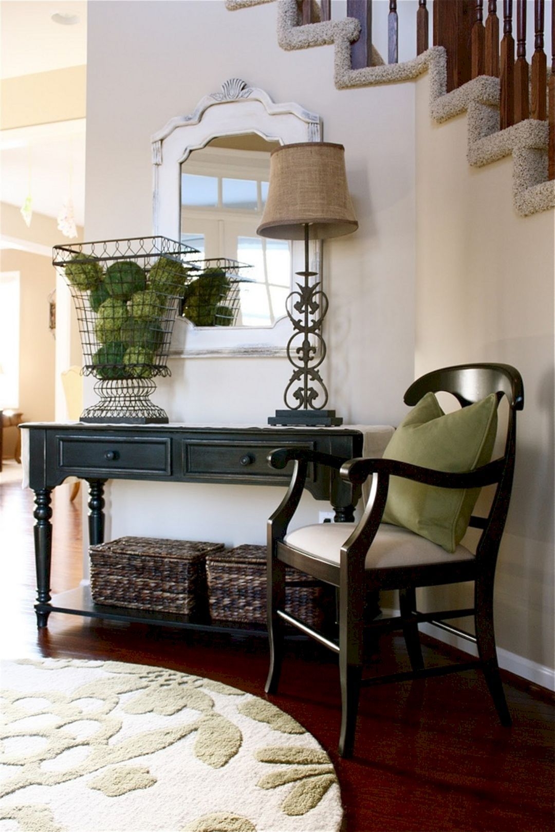 Foyer table decor