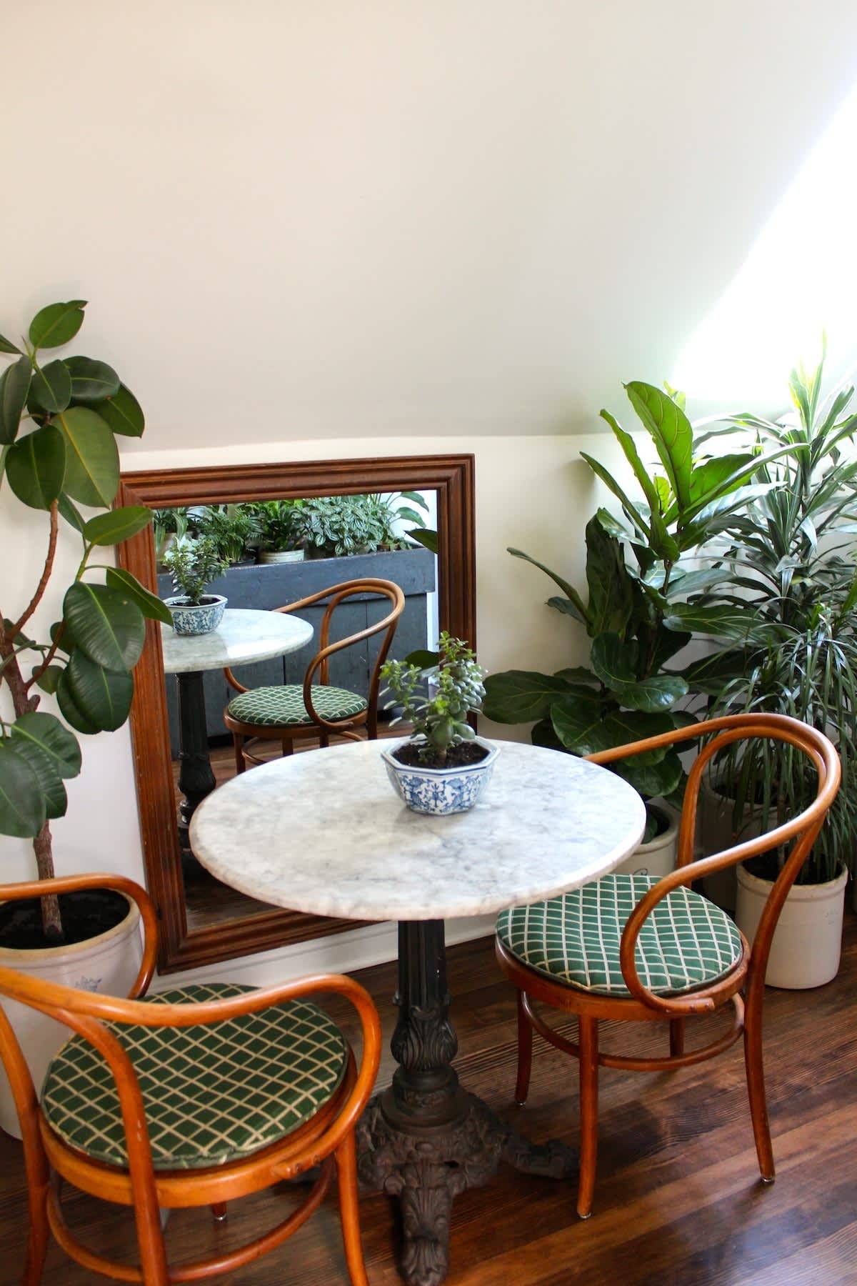 Indoor bistro set
