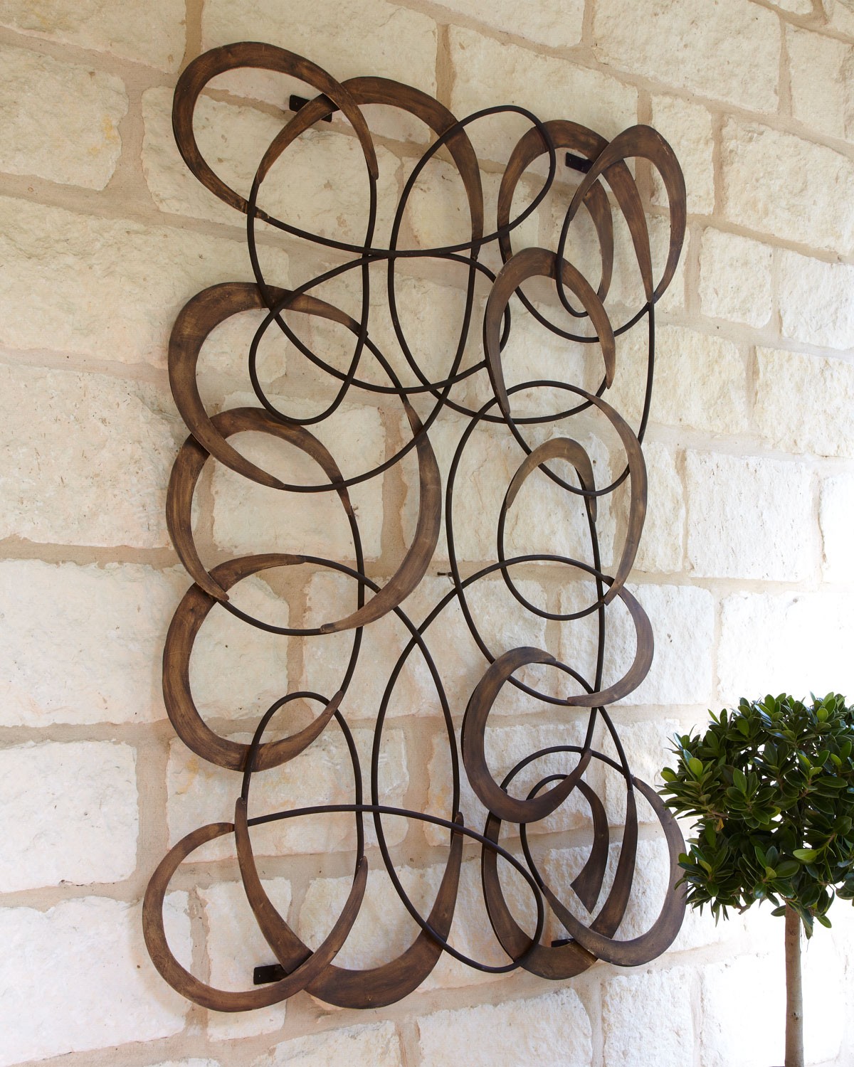 Large Horchow Outdoor Mingling Circles Wall Art Decor Plaque Patio Garden Metal
