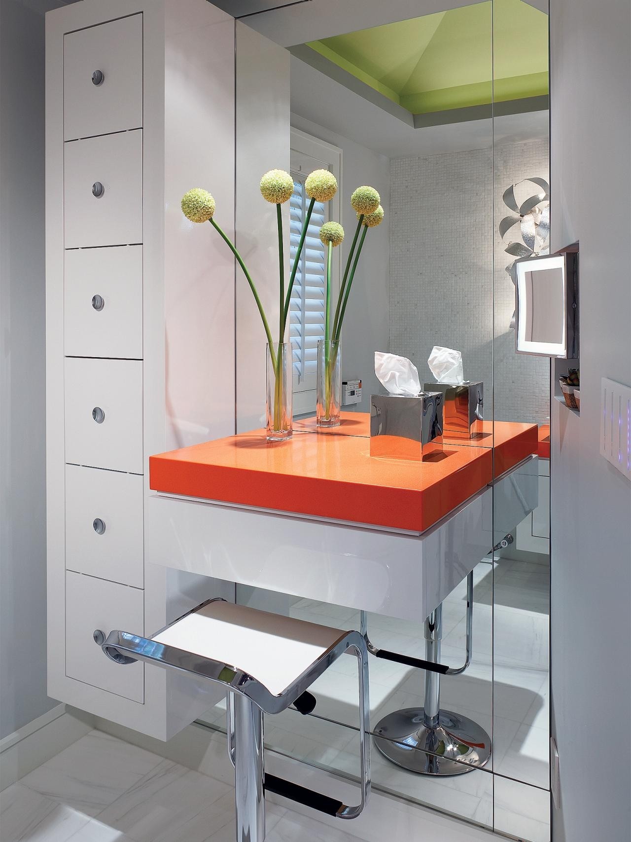 Mid century vanity table
