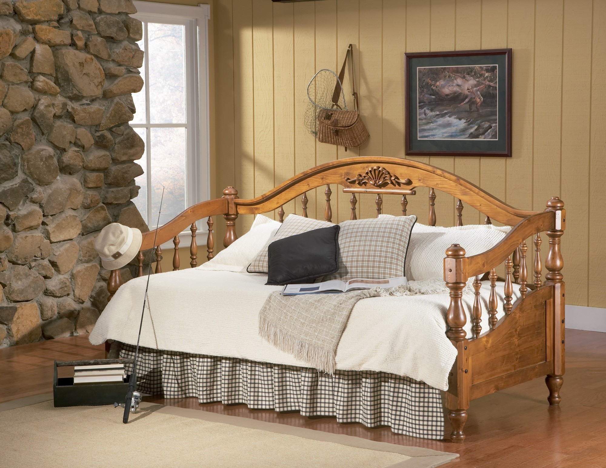Solid wood daybed