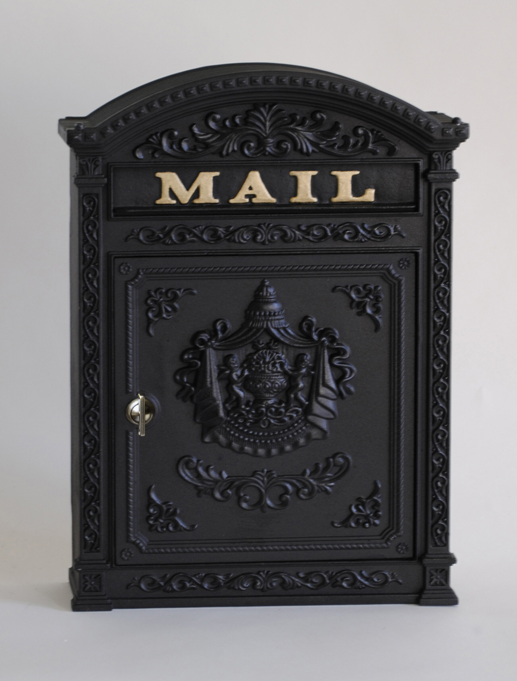 Victorian Style Locking Mailbox