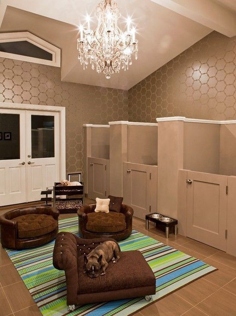 How to build an indoor dog kennel