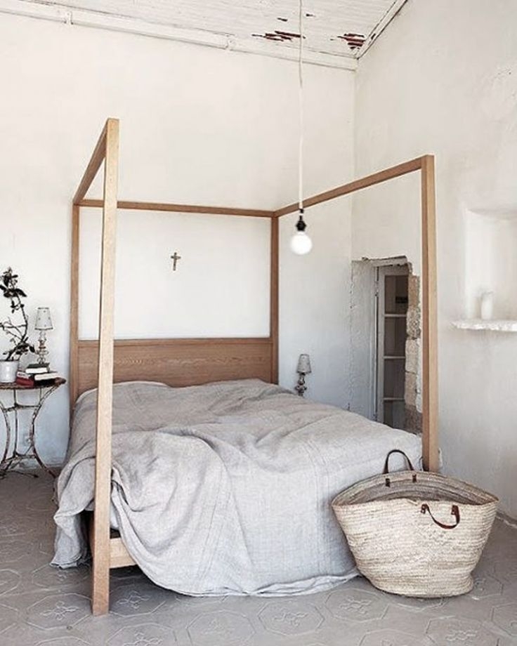 French four poster bed