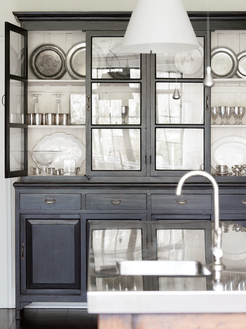 Glass buffet cabinet