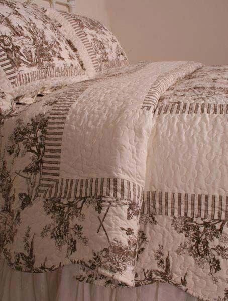 Toile comforter set