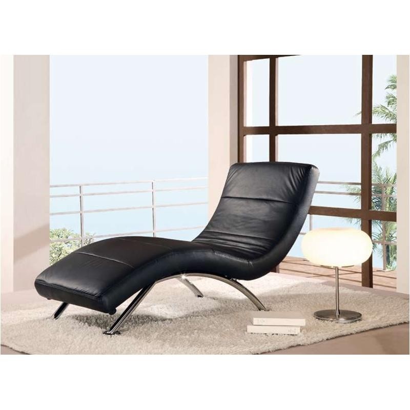 Reclining chaise lounge chair indoor 8