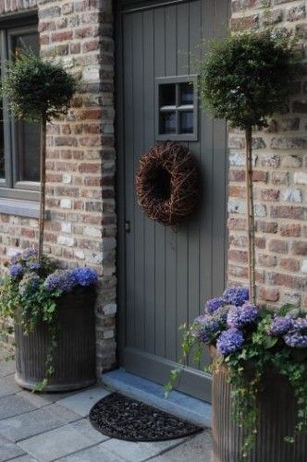 Summer wreath for front door