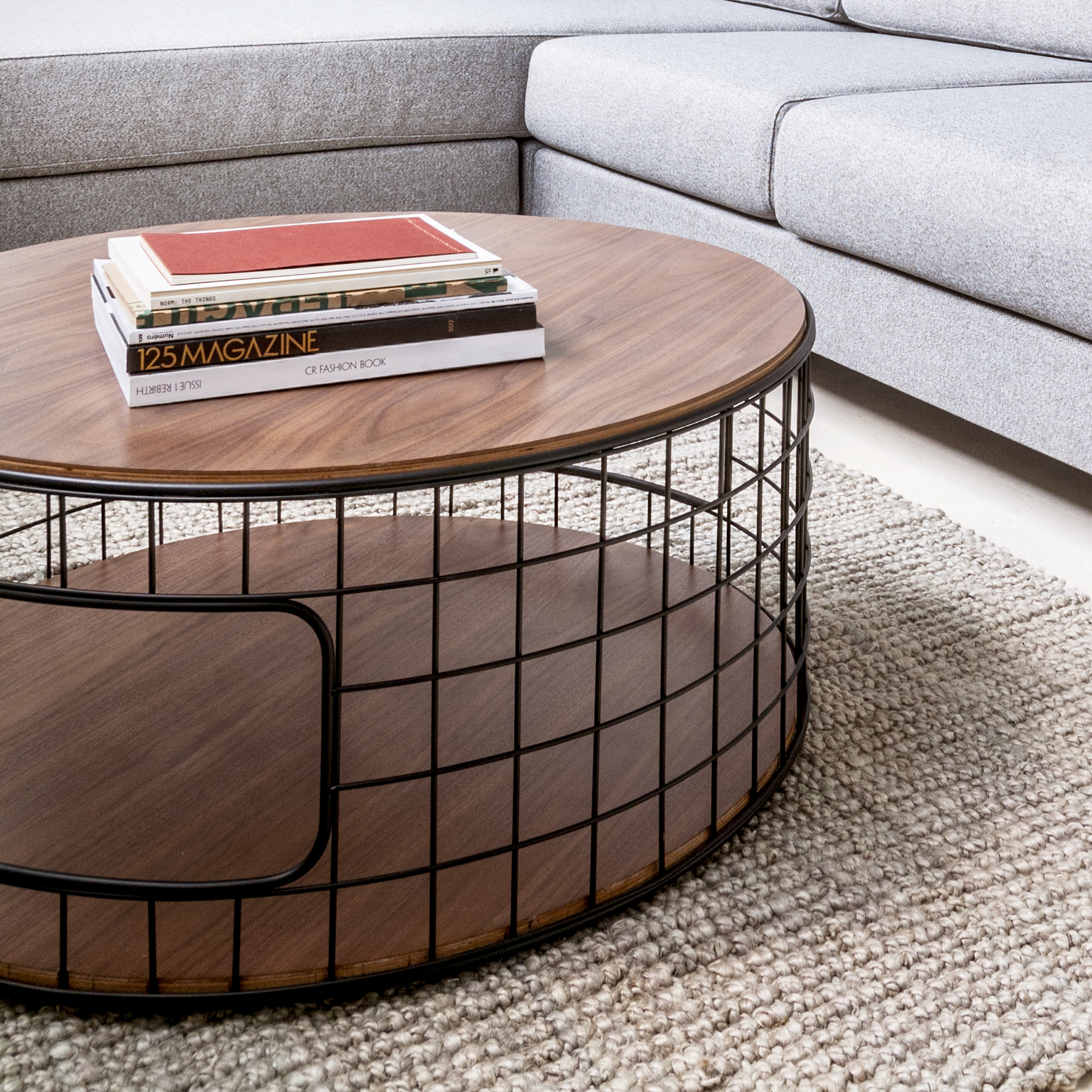 Coffee table dog crate