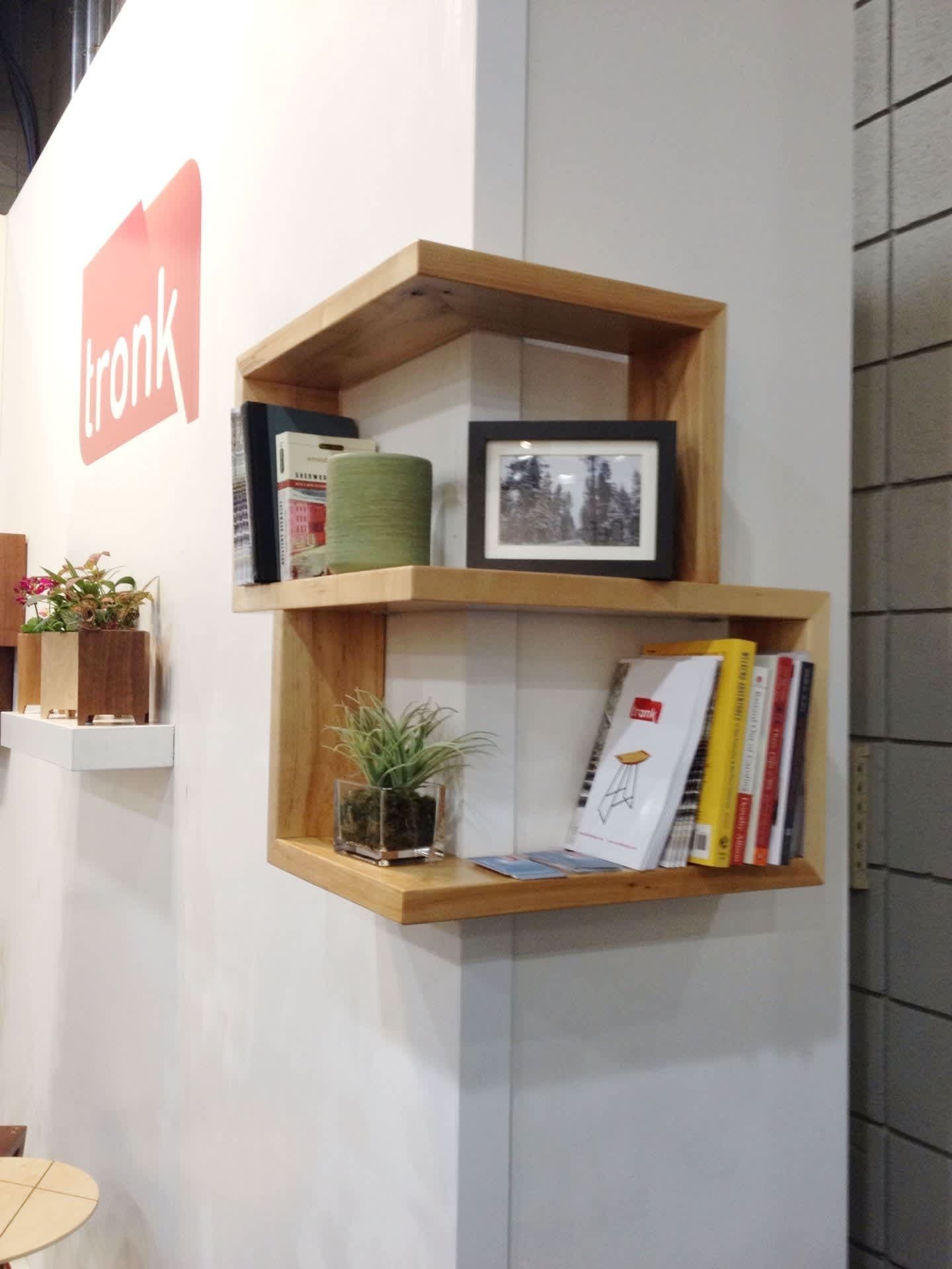 Wooden corner shelf 1