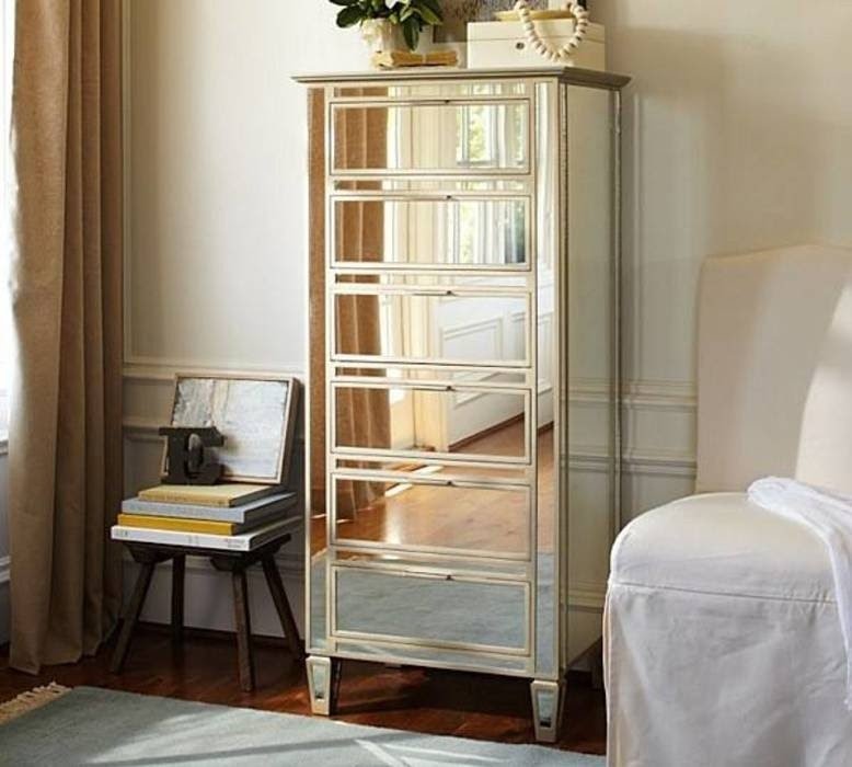 Mirrored storage chest
