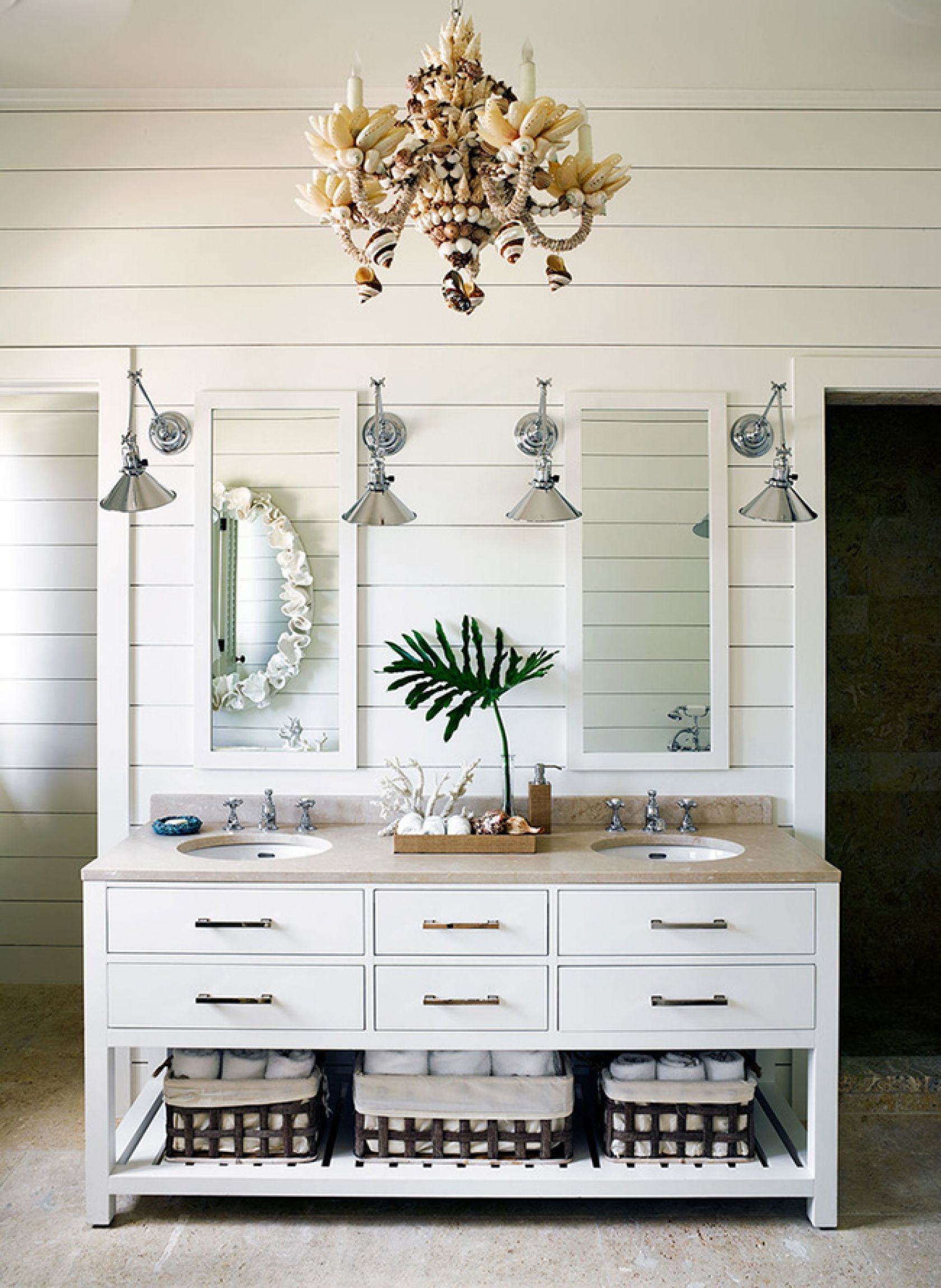 Nautical bathroom vanity