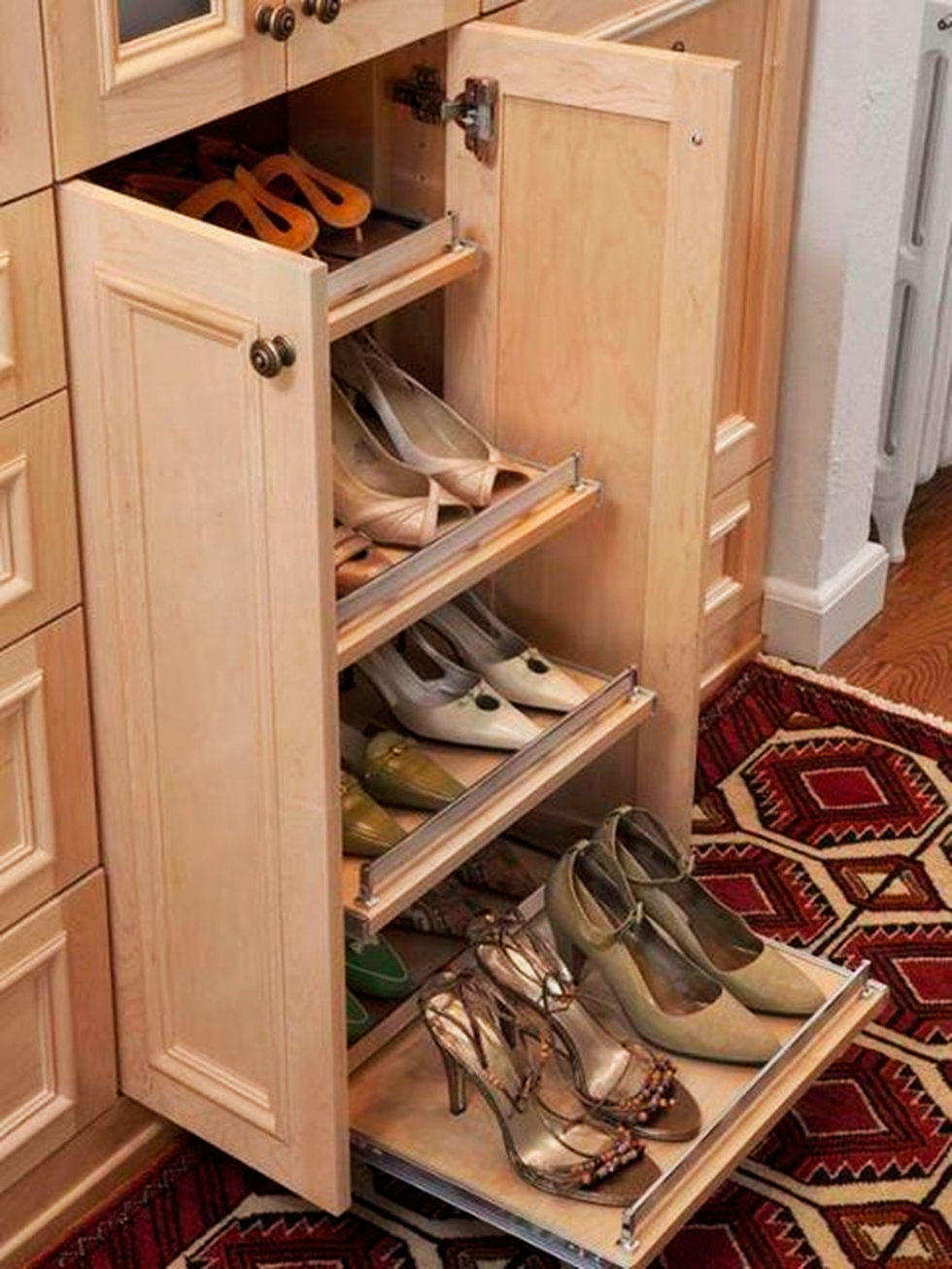Large shoe storage unit