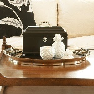Round trays for coffee tables 18