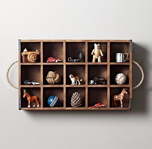 Small wooden display boxes