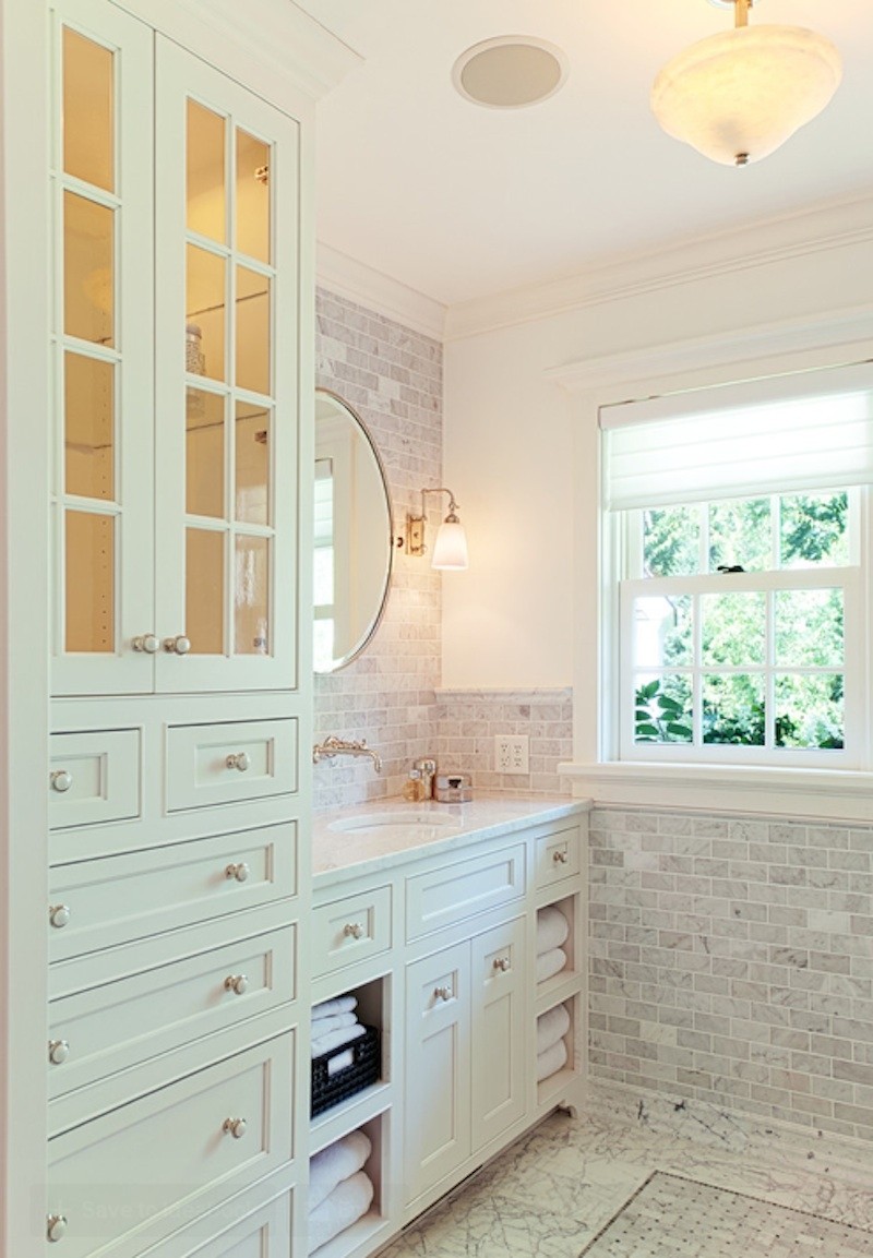 Bathroom linen tower