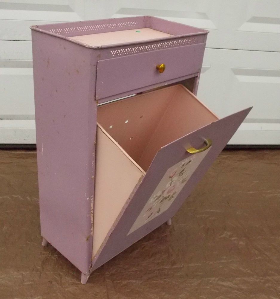 Metal rolling laundry cart