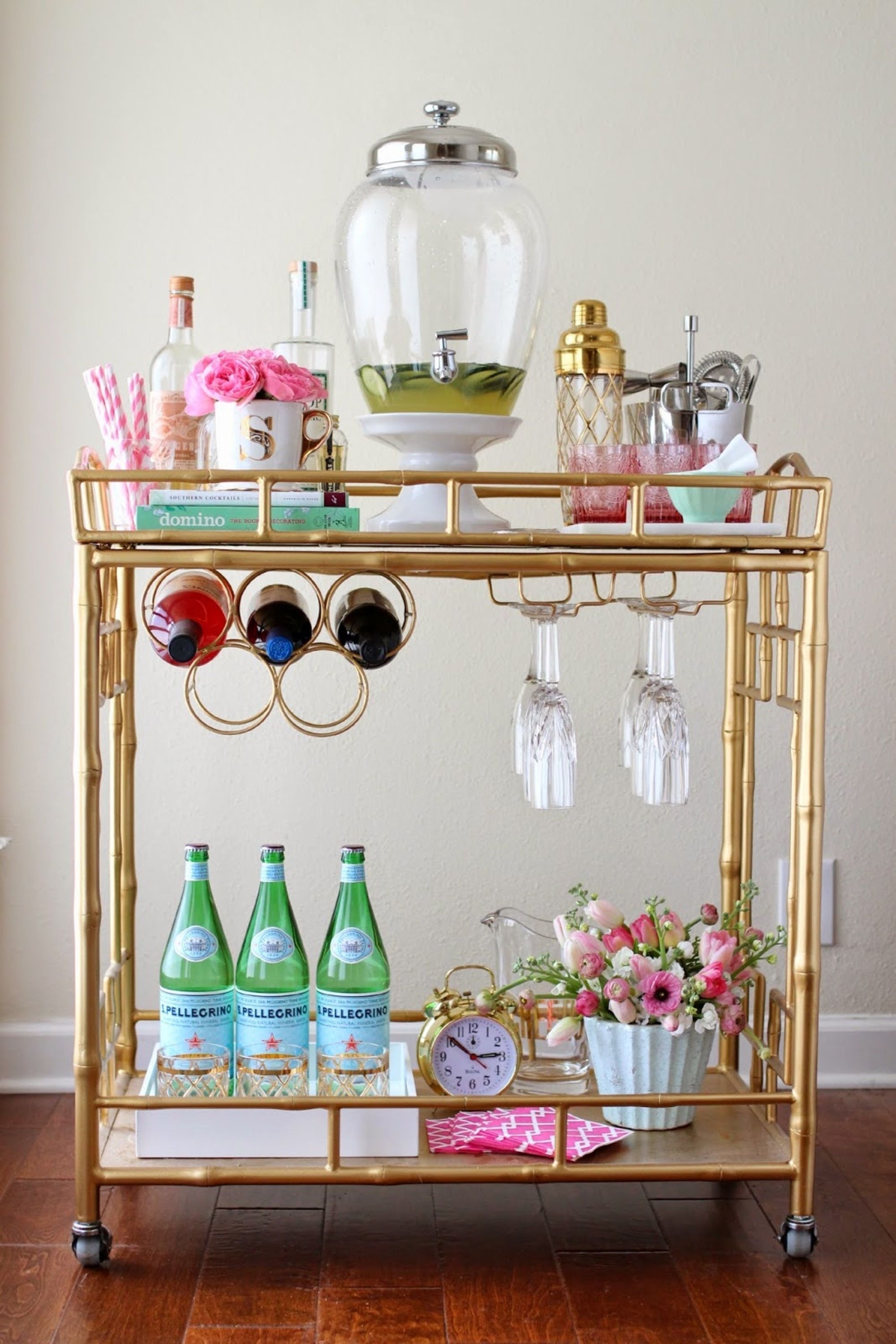 Glass serving cart