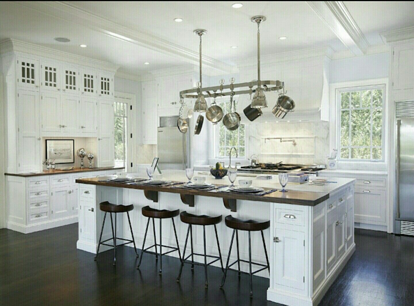 Hanging pan rack with lights