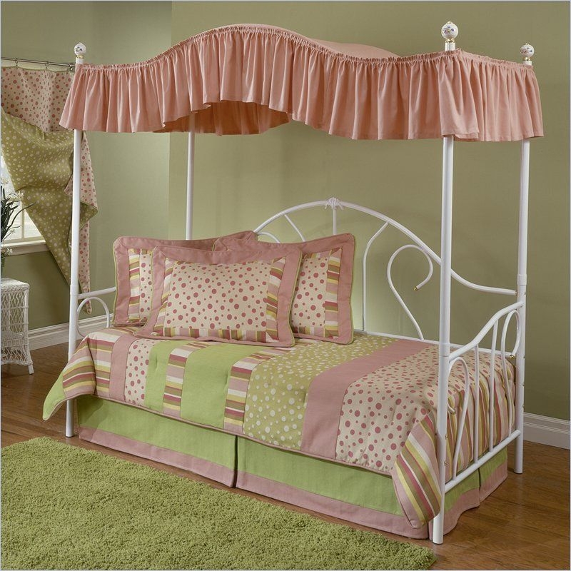 Hillsdale Bristol Girls Canopy Metal Daybed In White Finish Daybed With Roll Out Trundle