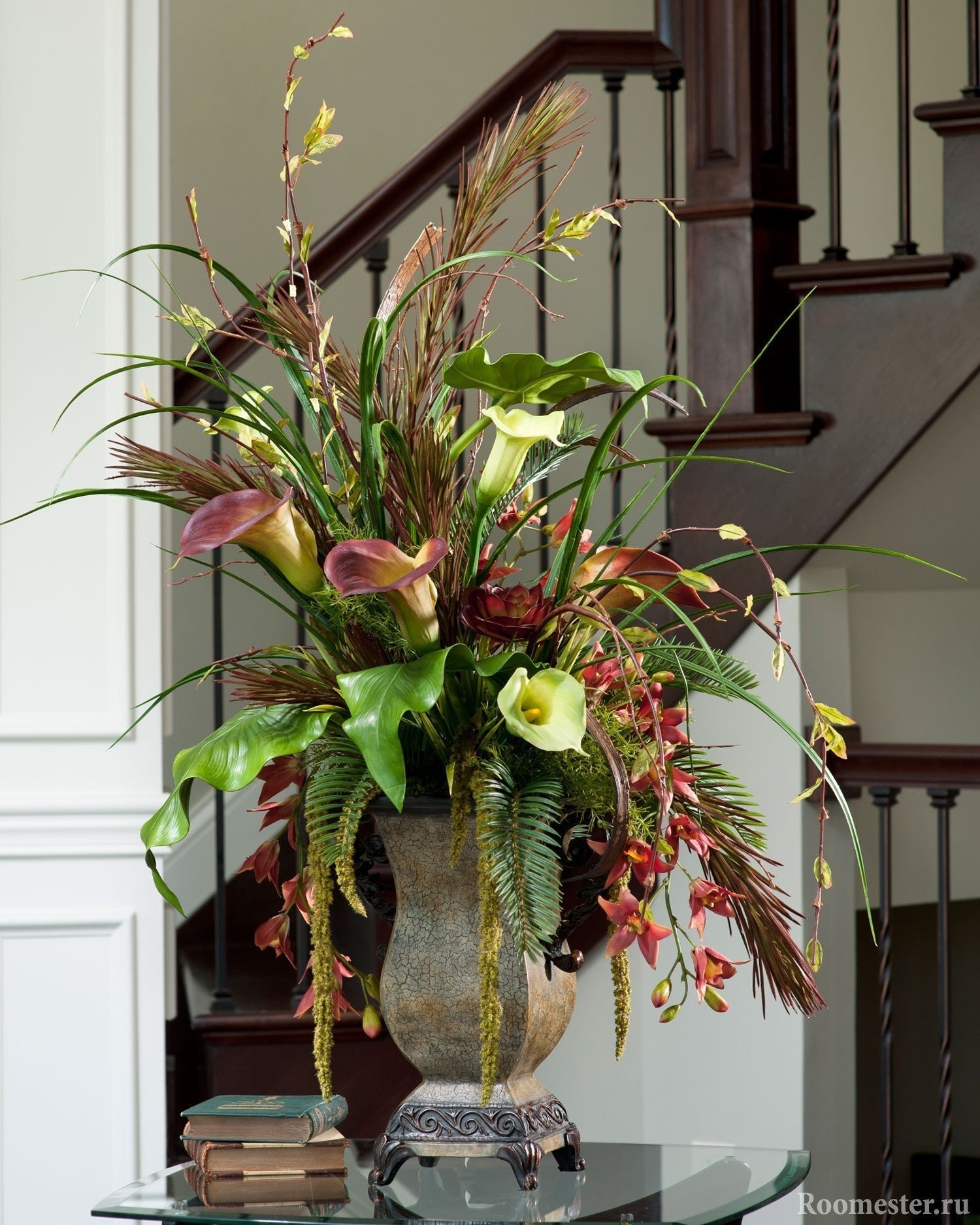 How to make silk flower arrangements in a vase