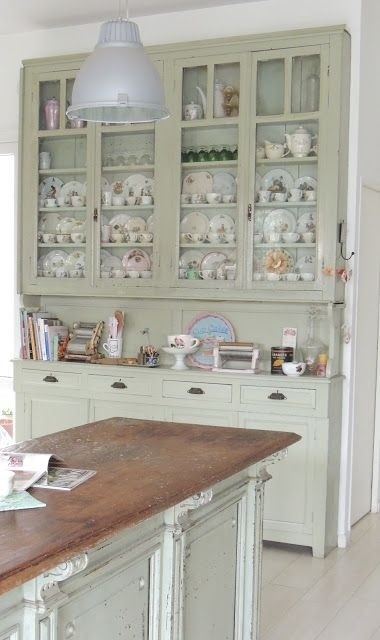 Shallow sideboard cabinet