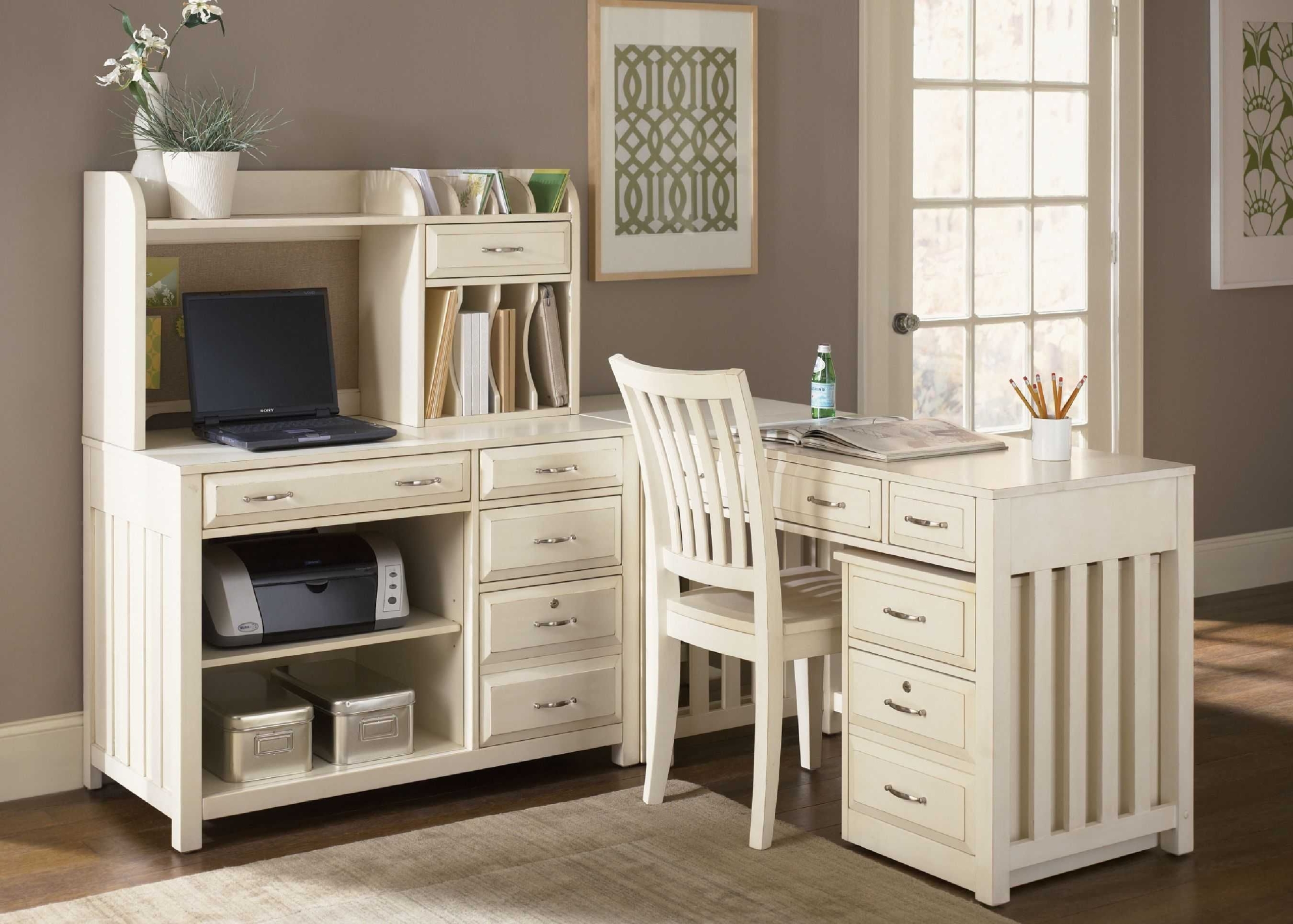 Small corner computer desk with hutch