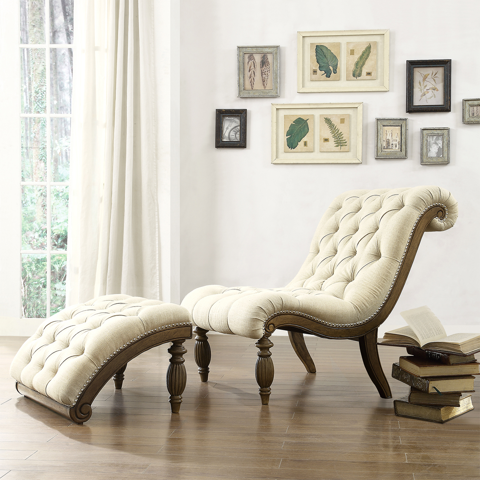 Narrow chaise