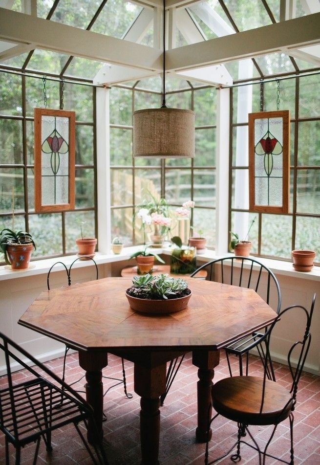 Octagonal dining table
