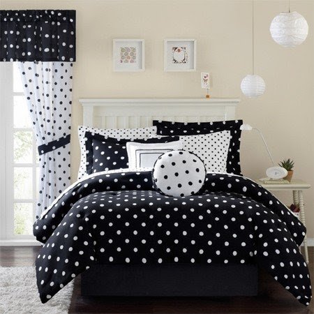 Black and white polka dot comforter set