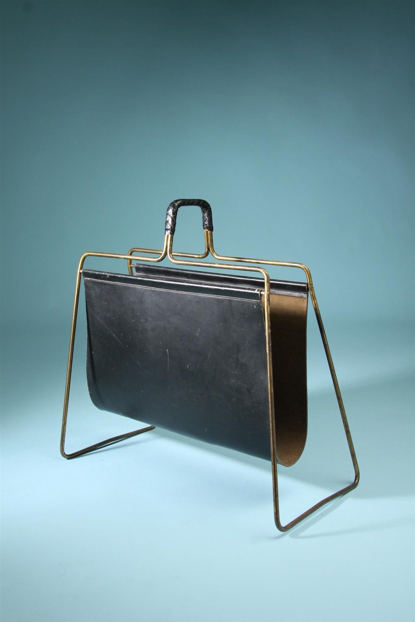 Leather magazine holder 1