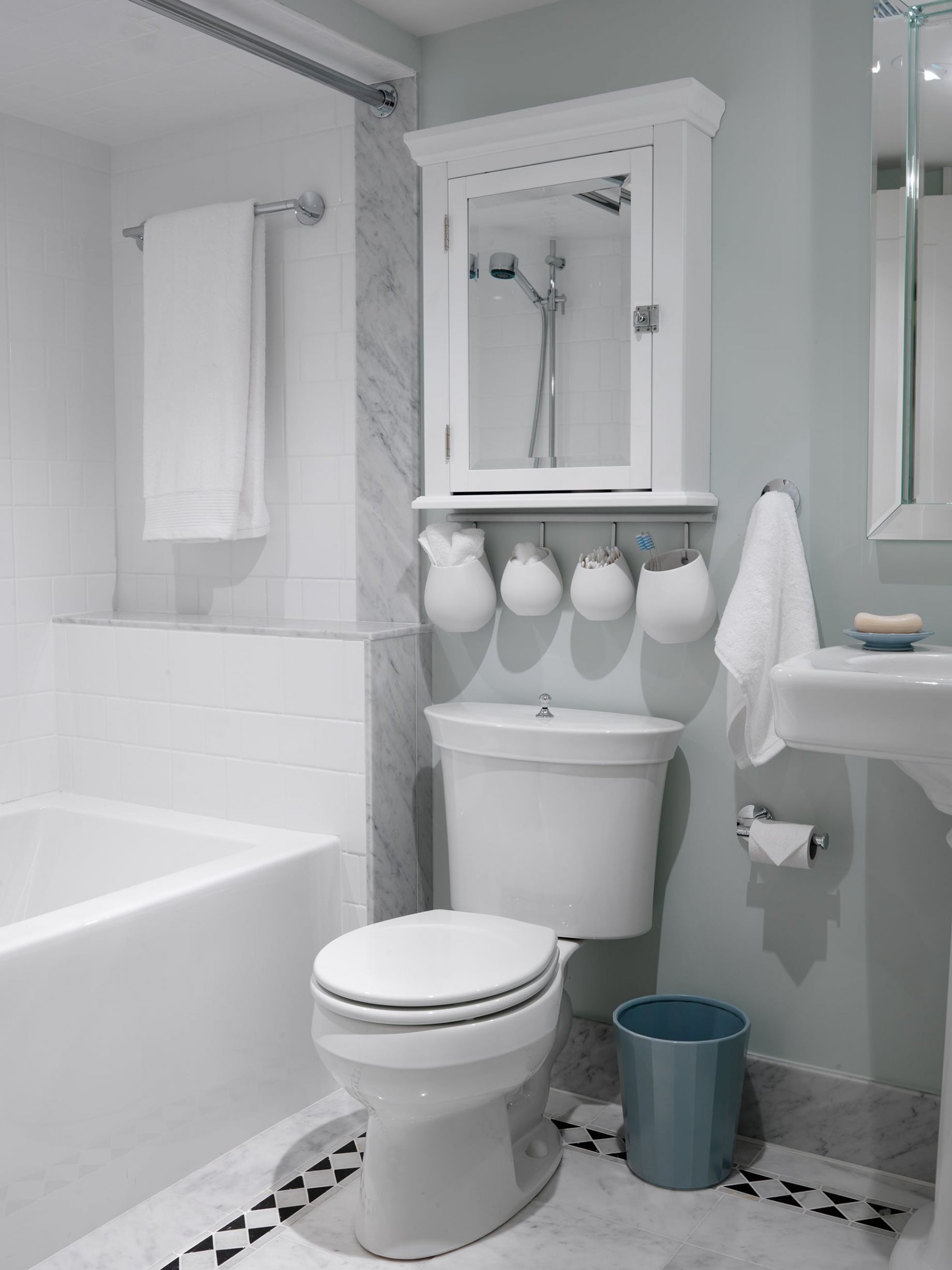Toilet tank decor