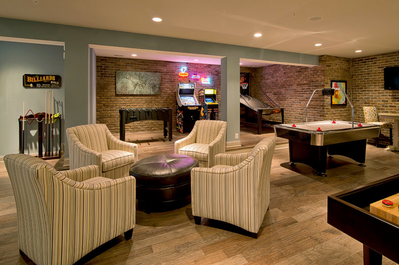 Game room seating 1