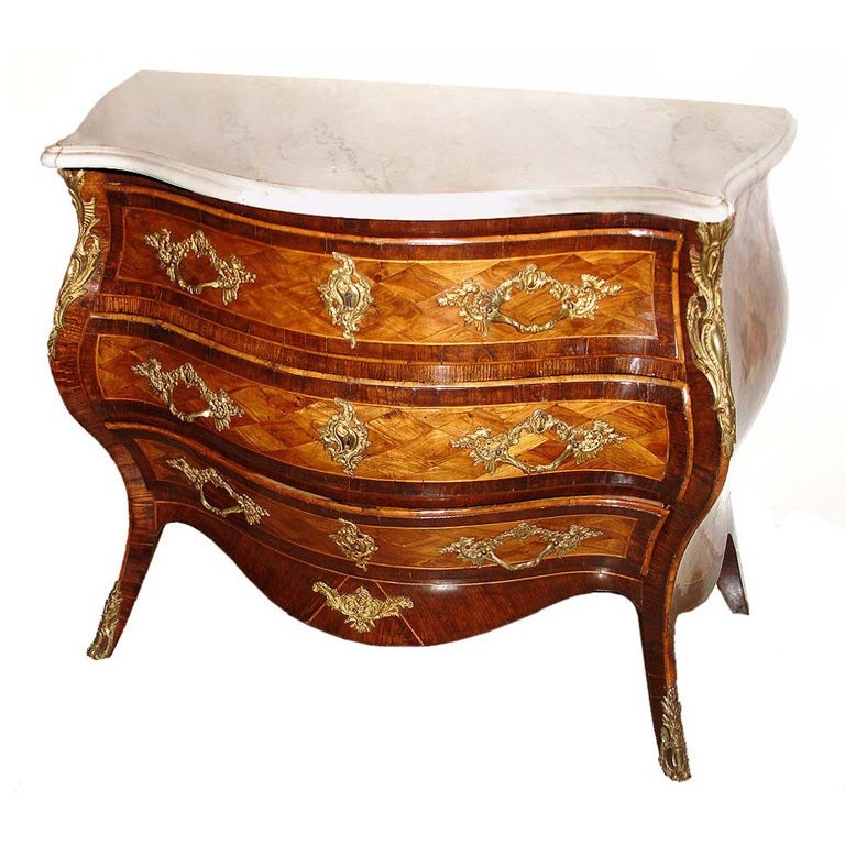 Rare 18th century italian louis xv arbalette bombe commode