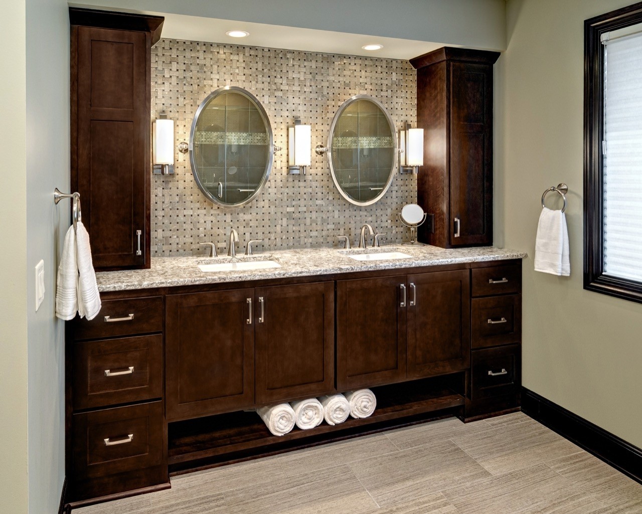Bathroom storage tower cabinet