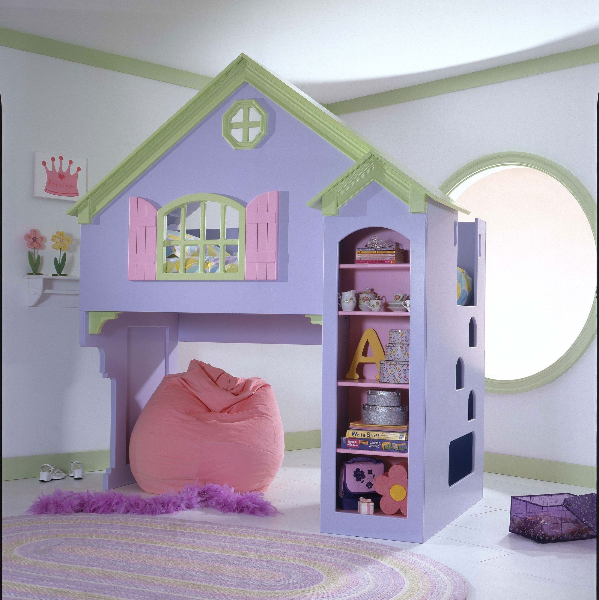 Dollhouse bunk beds