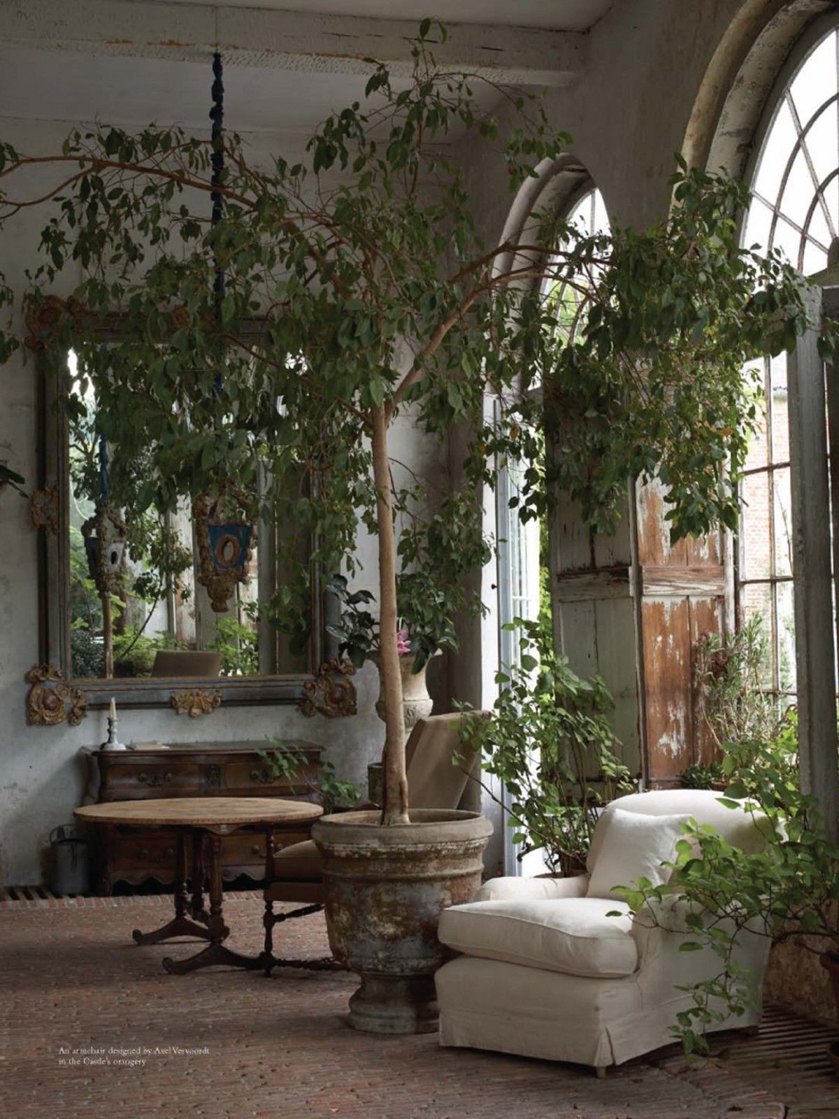 Large indoor planter pots 1