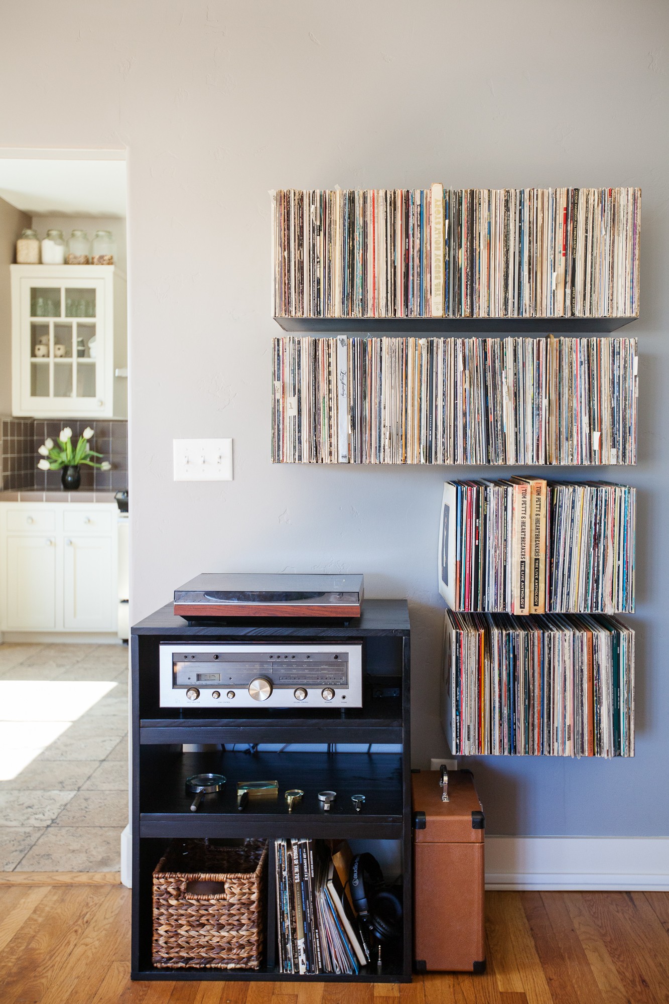 Cheap stereo cabinet