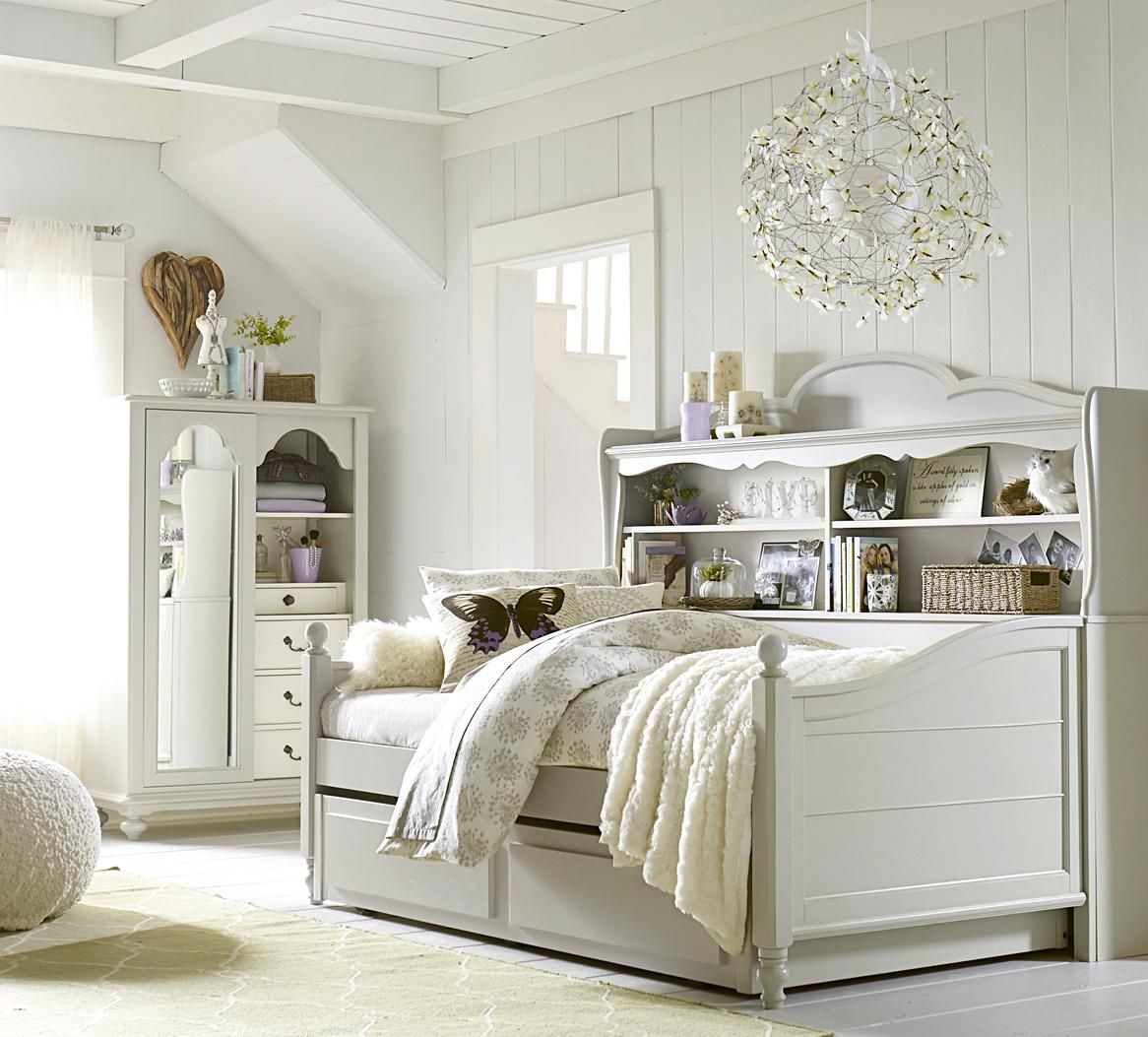 Daybed with bookcase and trundle 1