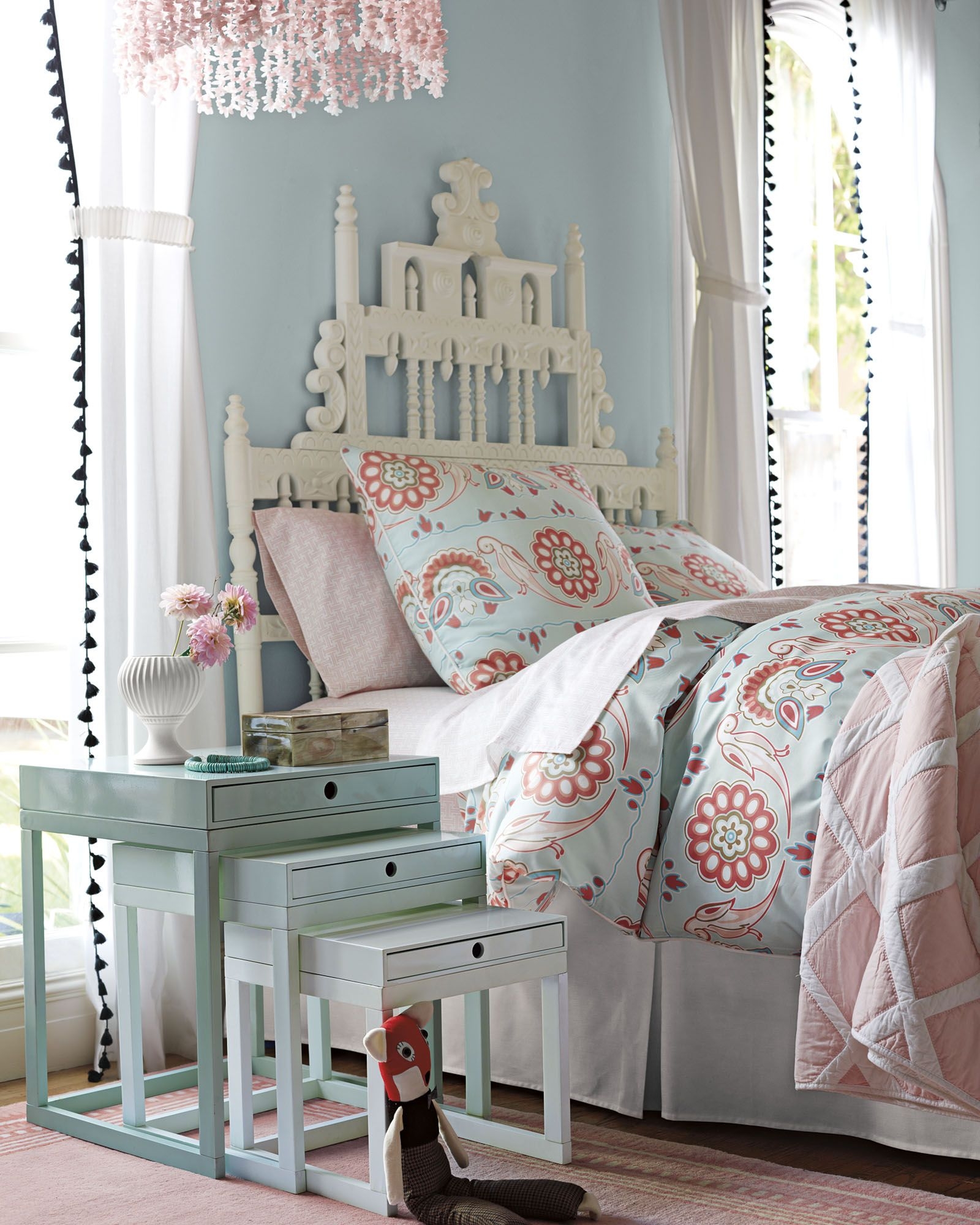 Aqua and coral bedding