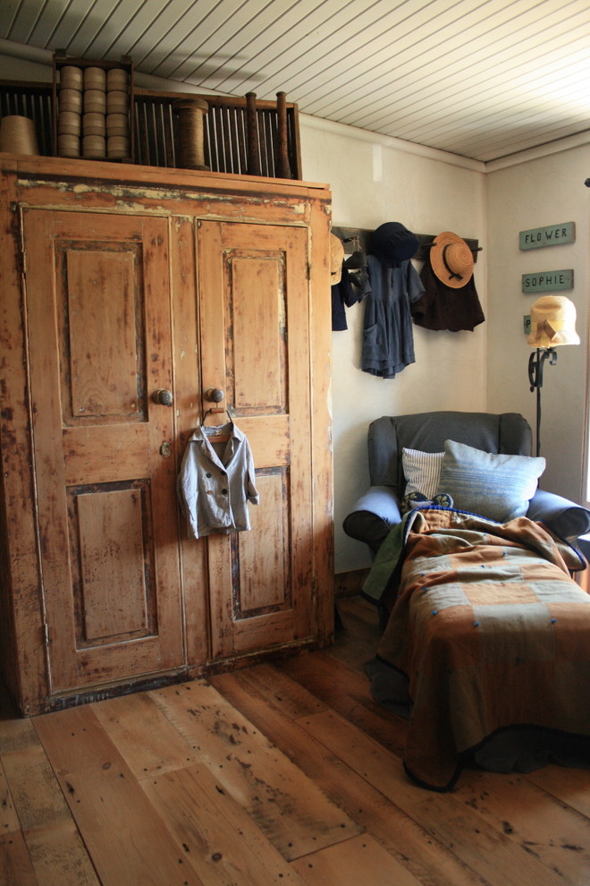 Armoires with shelves