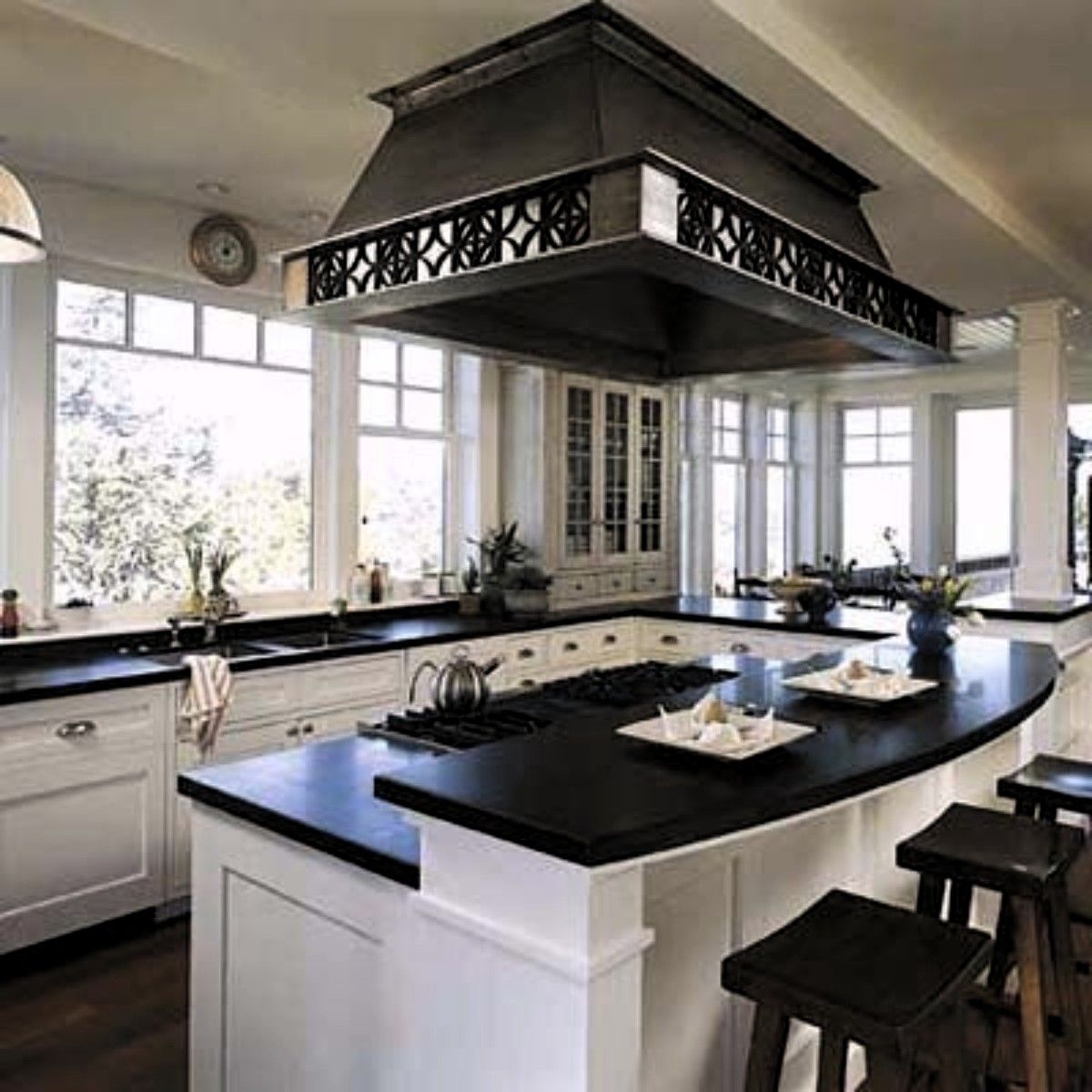Curved home bar 1