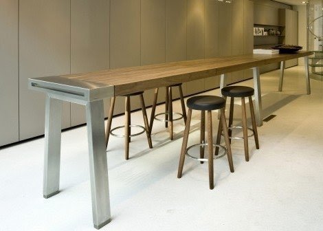 Free standing bar counter