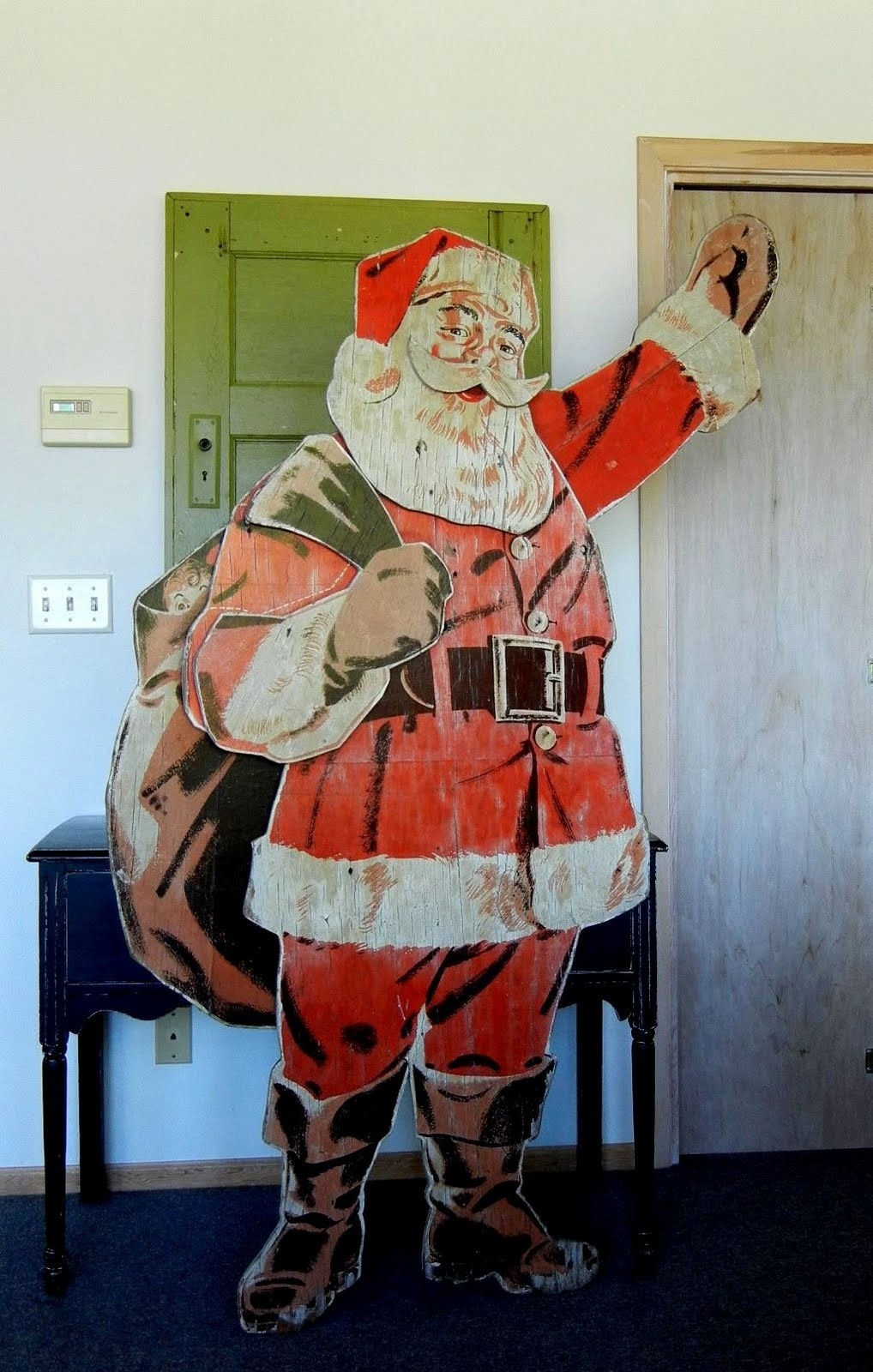 Outdoor santa