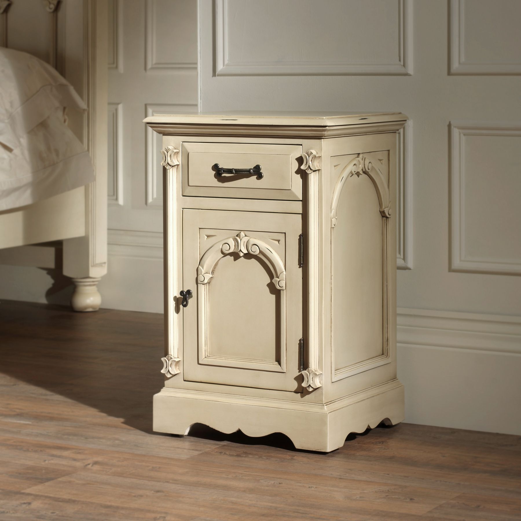 Victorian ivory left hand door night stand rrp 155 00