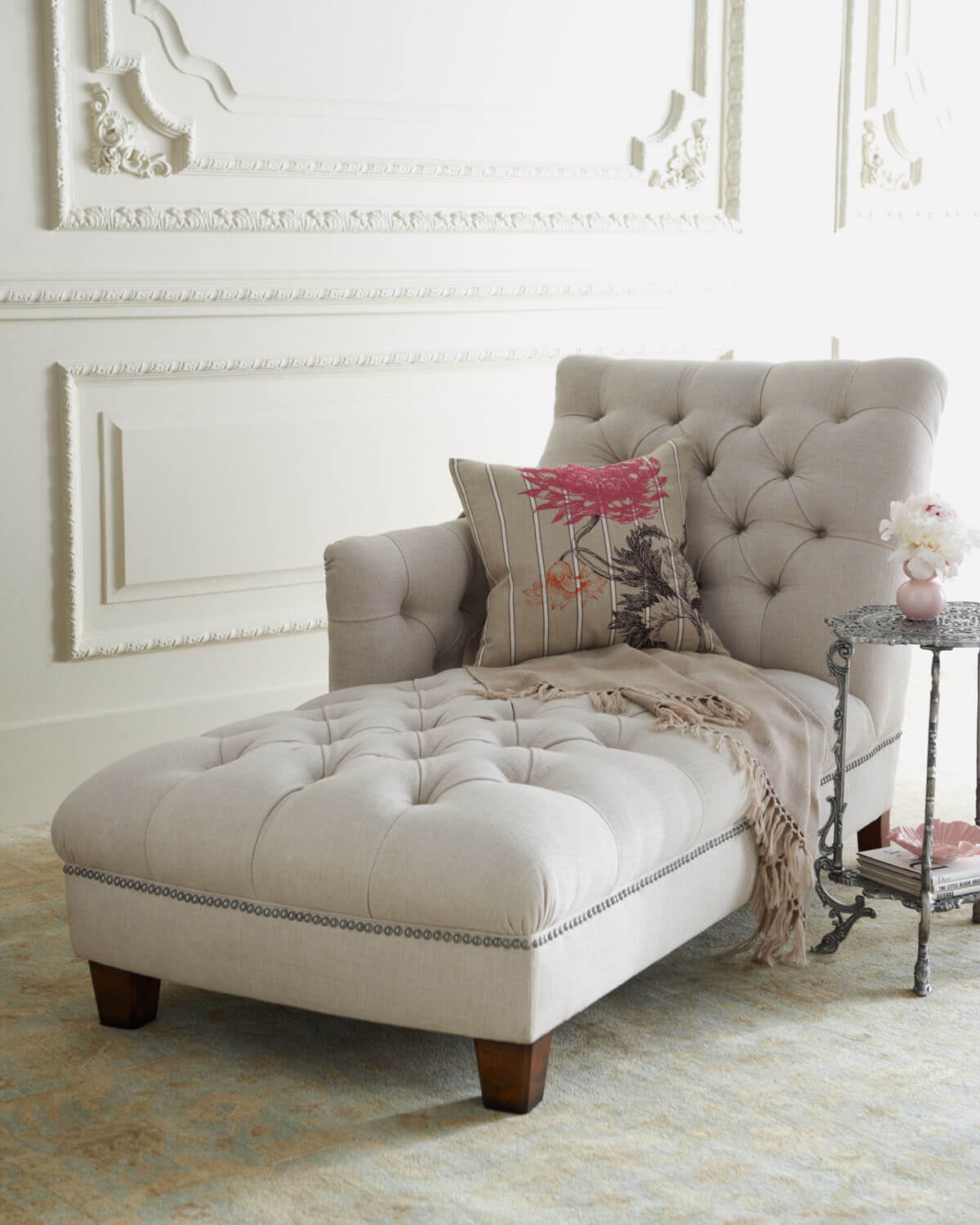 Cream chaise lounge 1