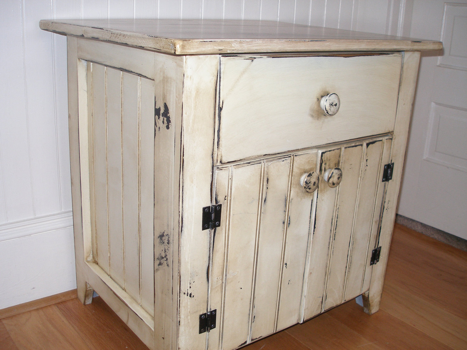 Table end table cream white shabby